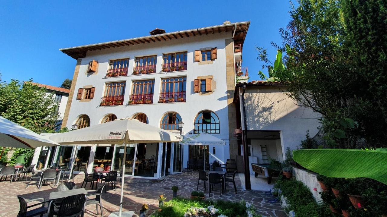 Hostal Ansonea Bera  Exterior photo